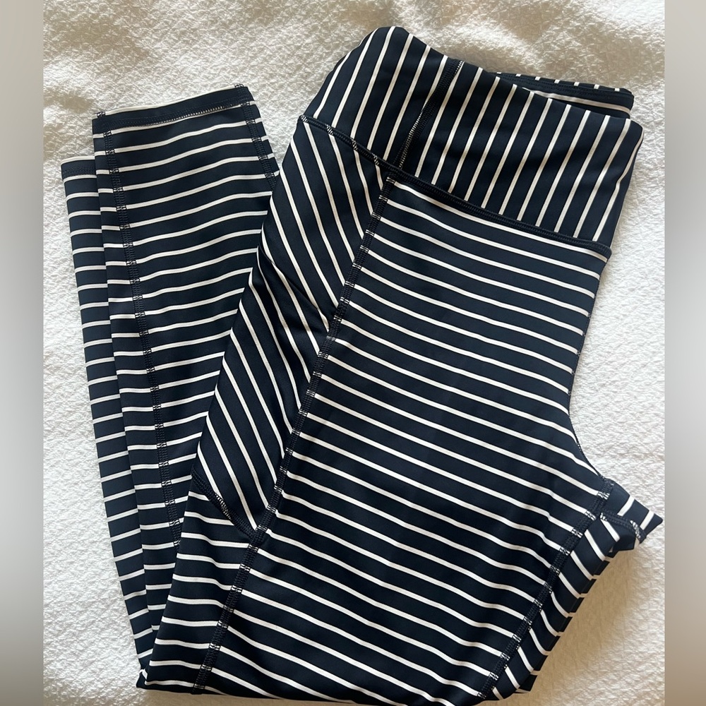 ATHLETA Navy Stripe Contender 7/8 Tight - XL - Picture 3 of 4